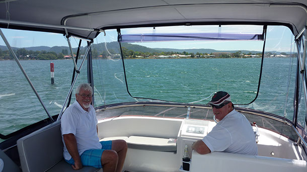 private_resort_resort_35_boat_for_hire_for_charter_sydney_pittwater_flybridge-1