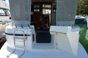 private_resort_resort_35_boat_for_hire_for_charter_sydney_pittwater_swim_board-1