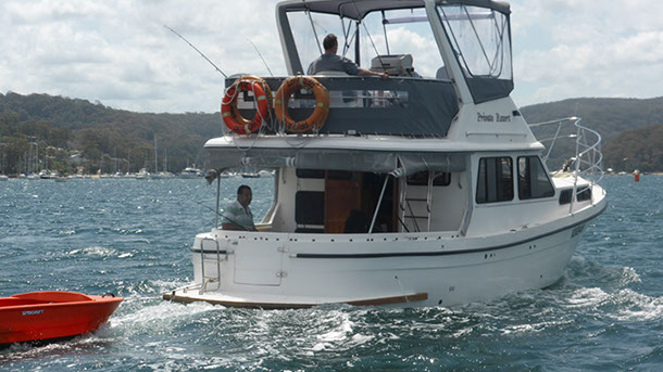 private_resort_resort_35_boat_for_hire_for_charter_sydney_pittwater_underway-1